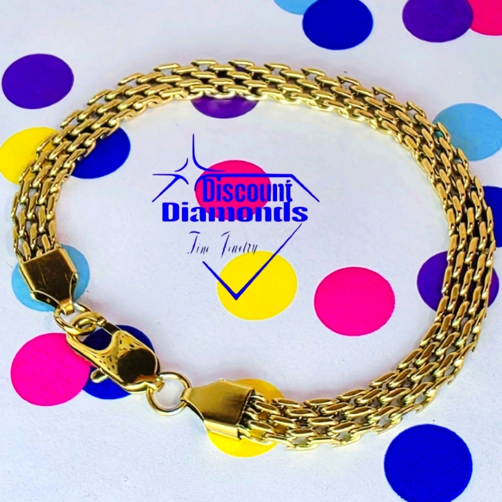 Attractive Hand Made Bracelet in 18K Yellow Gold on Stainless Steel